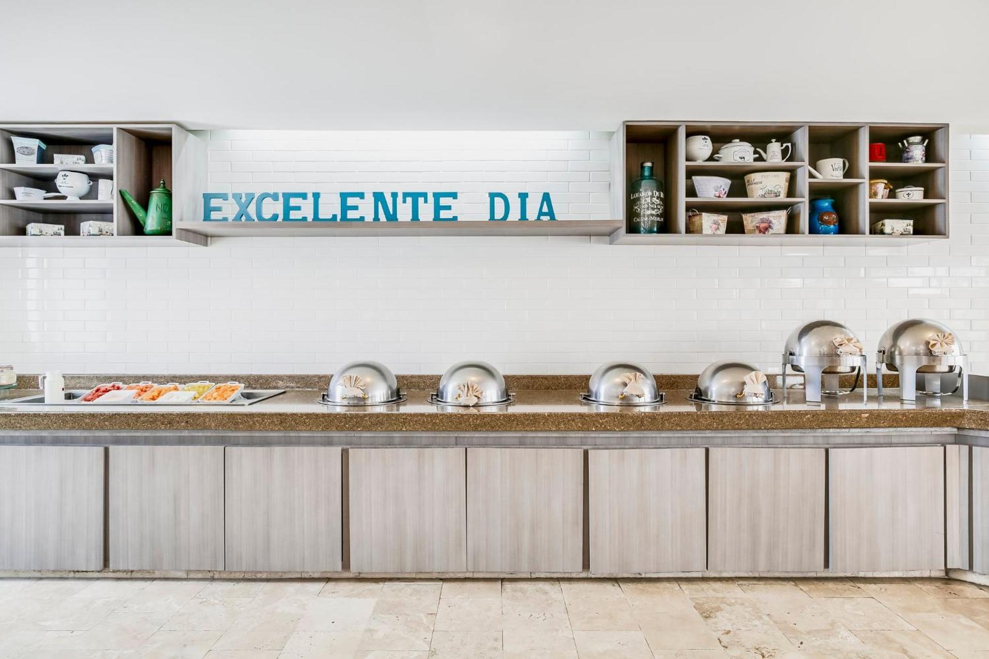 Fiesta Inn Torreon Galerias Ngoại thất bức ảnh
