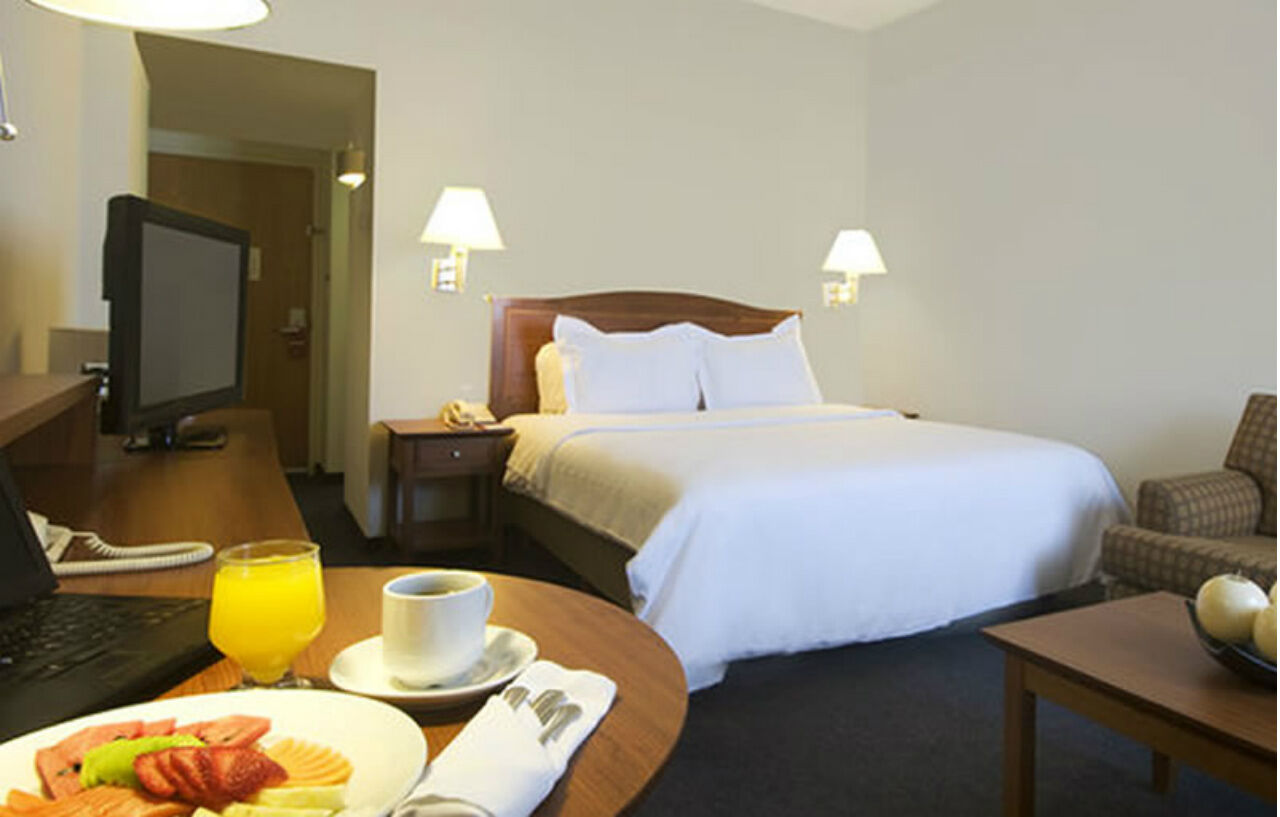 Fiesta Inn Torreon Galerias Ngoại thất bức ảnh
